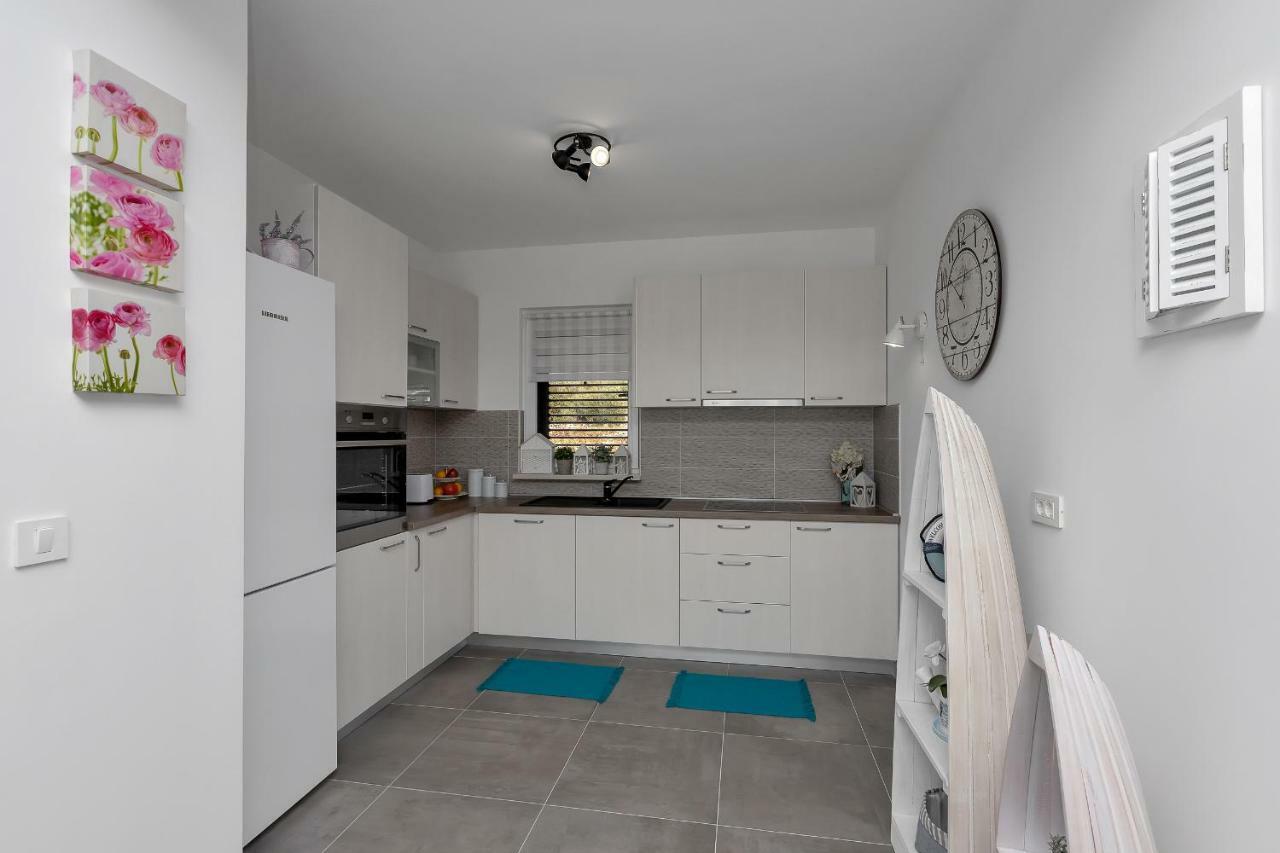 Apartment Amari Seaview Μακάρσκα Εξωτερικό φωτογραφία